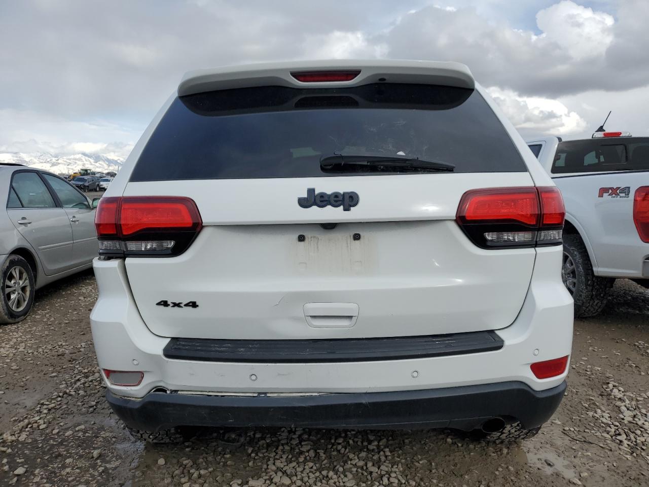2018 Jeep Grand Cherokee - Image 6