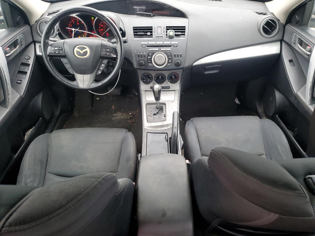 2011 Mazda 3 - Image 8