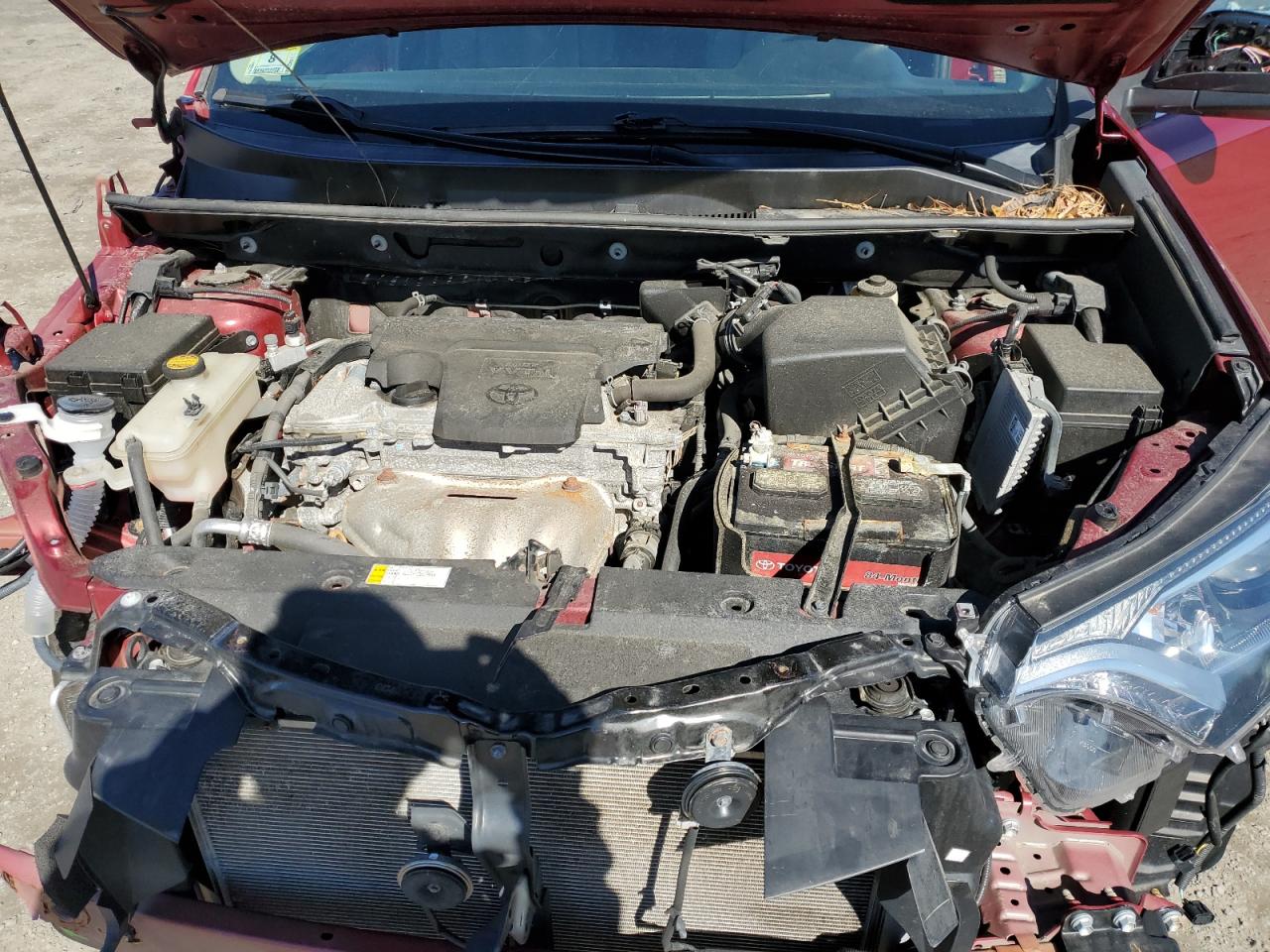 2018 Toyota RAV 4 - Image 12