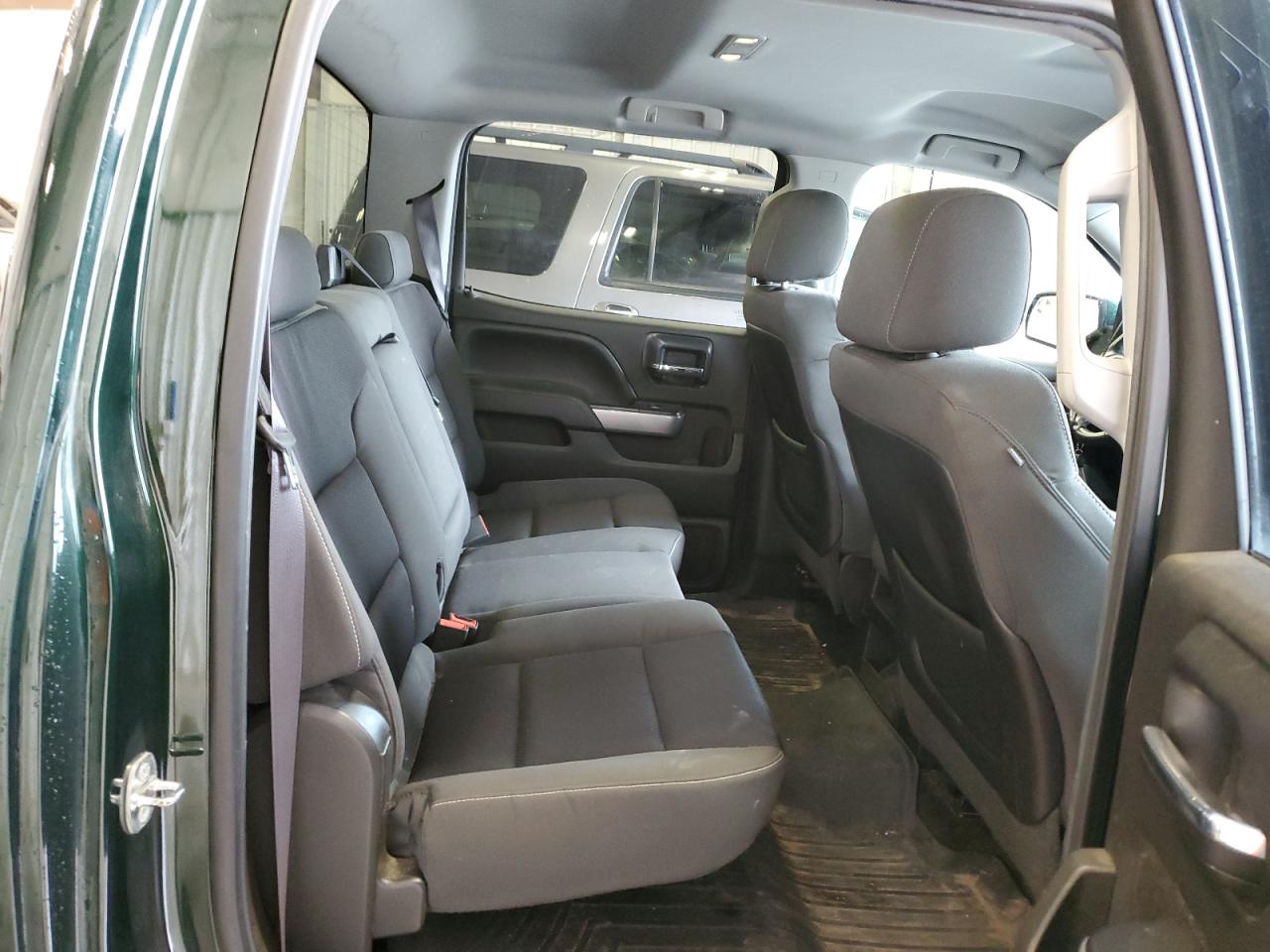 2015 Chevrolet Silverado - Image 10