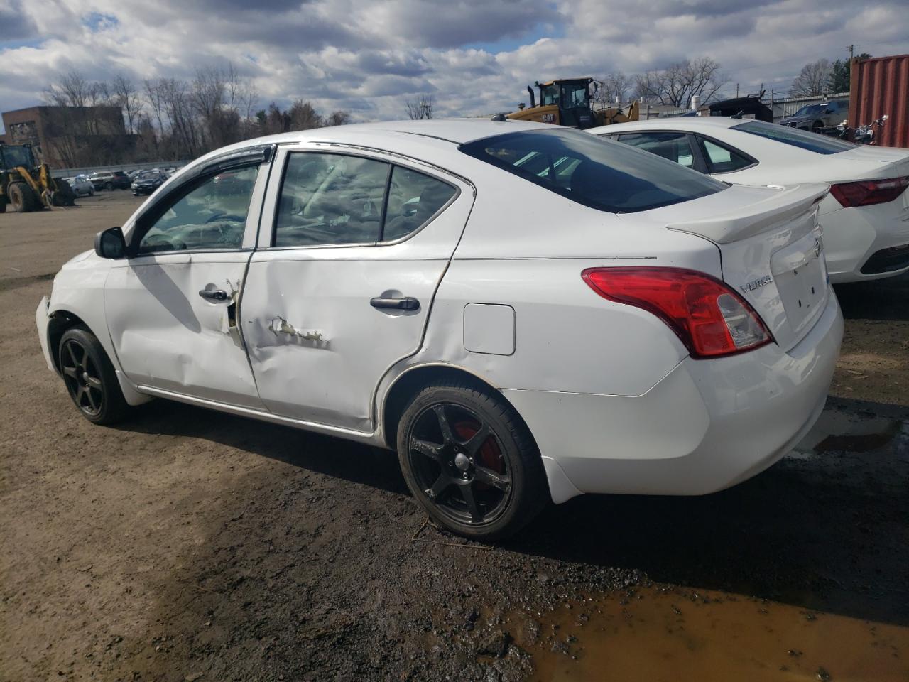 2013 Nissan Versa - Image 2
