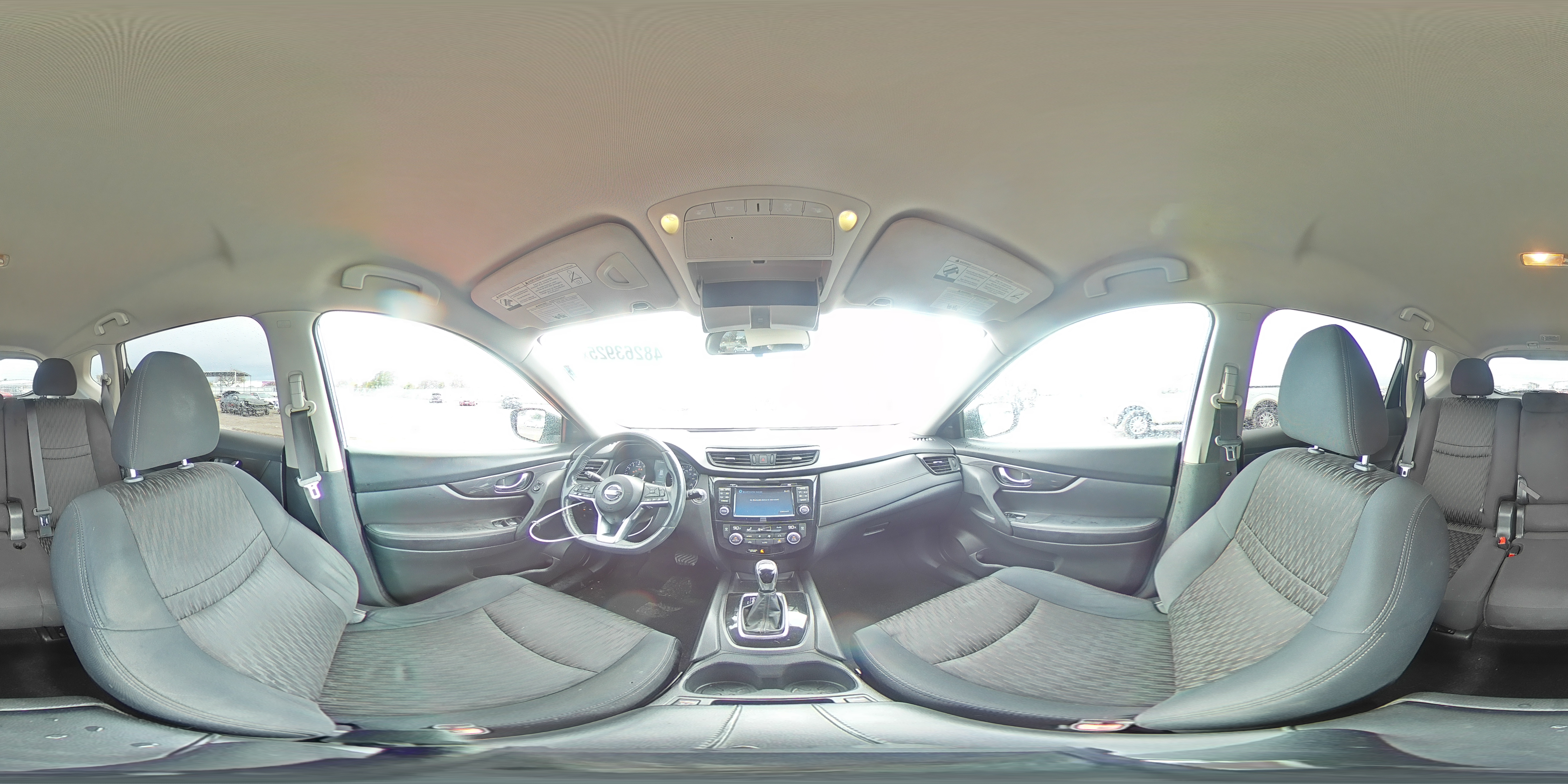 2017 Nissan Rogue - Image 14