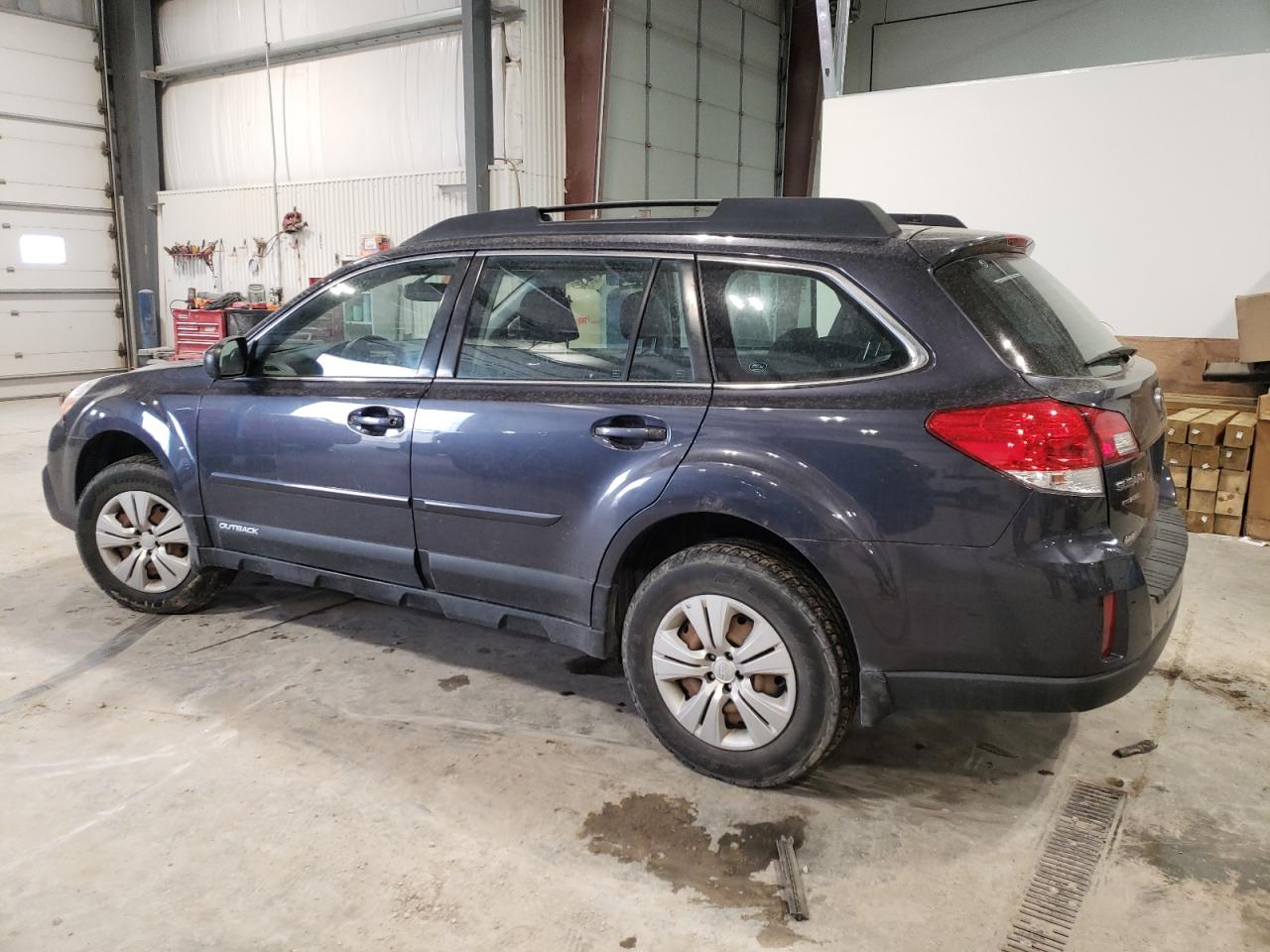 2013 Subaru Outback - Image 2