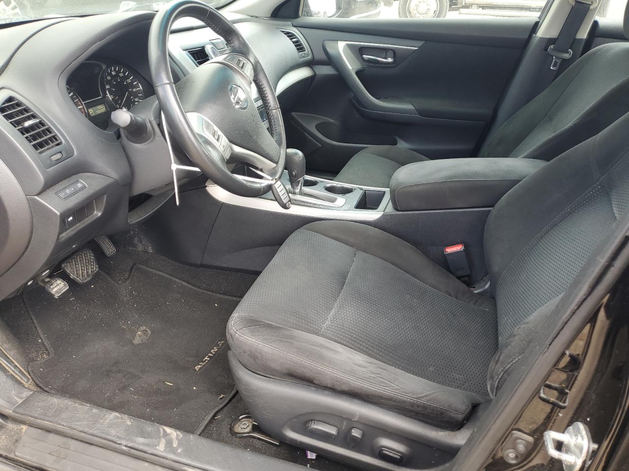 2015 Nissan Altima - Image 7