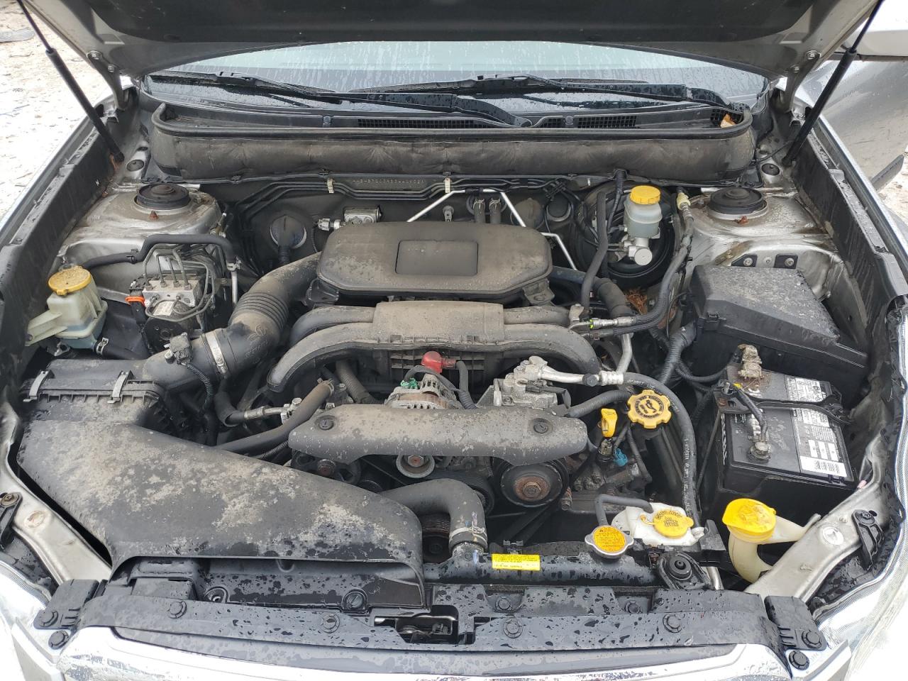 2011 Subaru Outback - Image 12