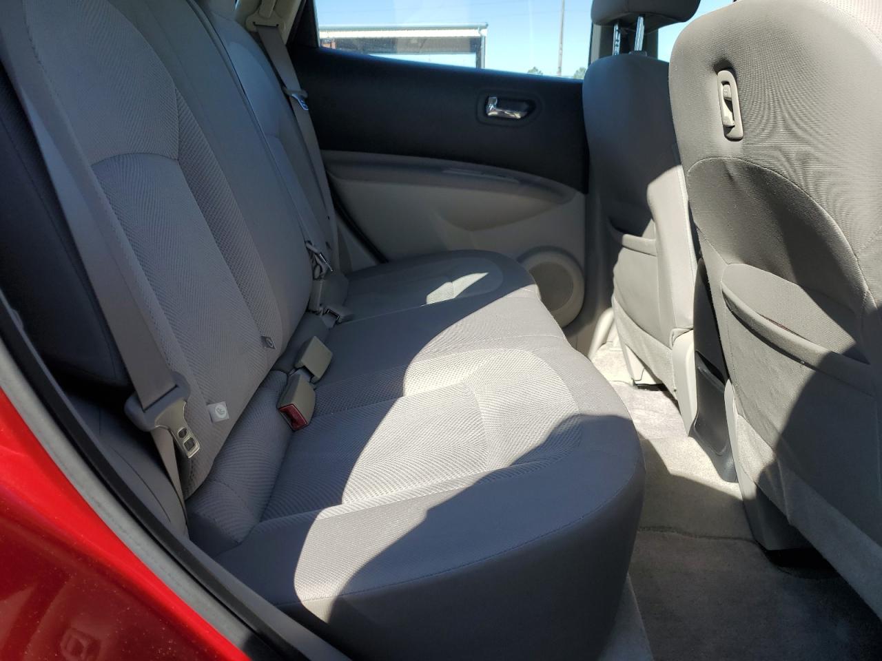 2011 Nissan Rogue - Image 11