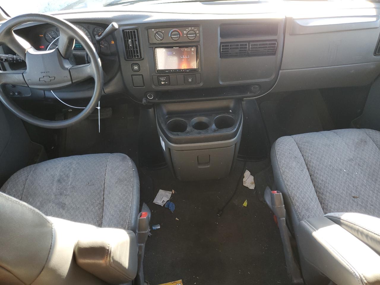 2007 Chevrolet Express - Image 8