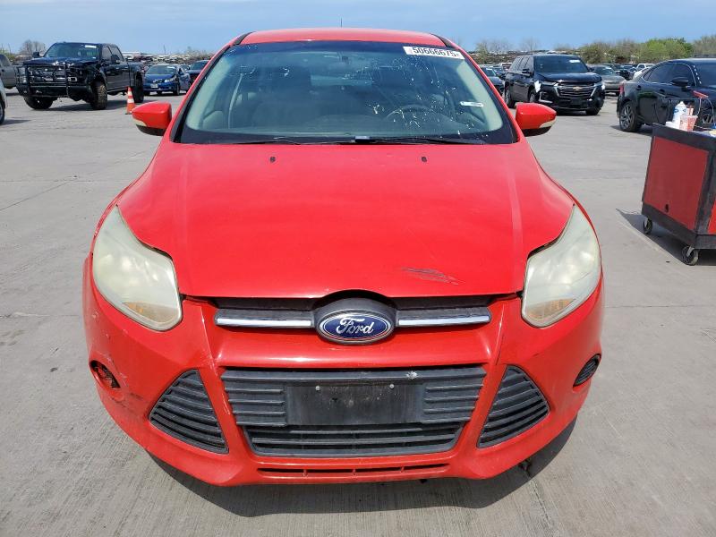 Седаны FORD FOCUS 2013 Красный