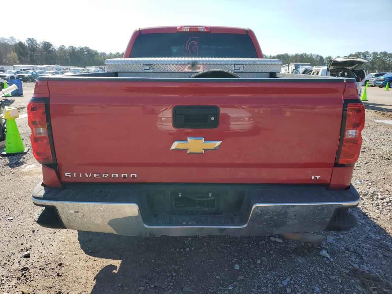 2015 Chevrolet Silverado - Image 6