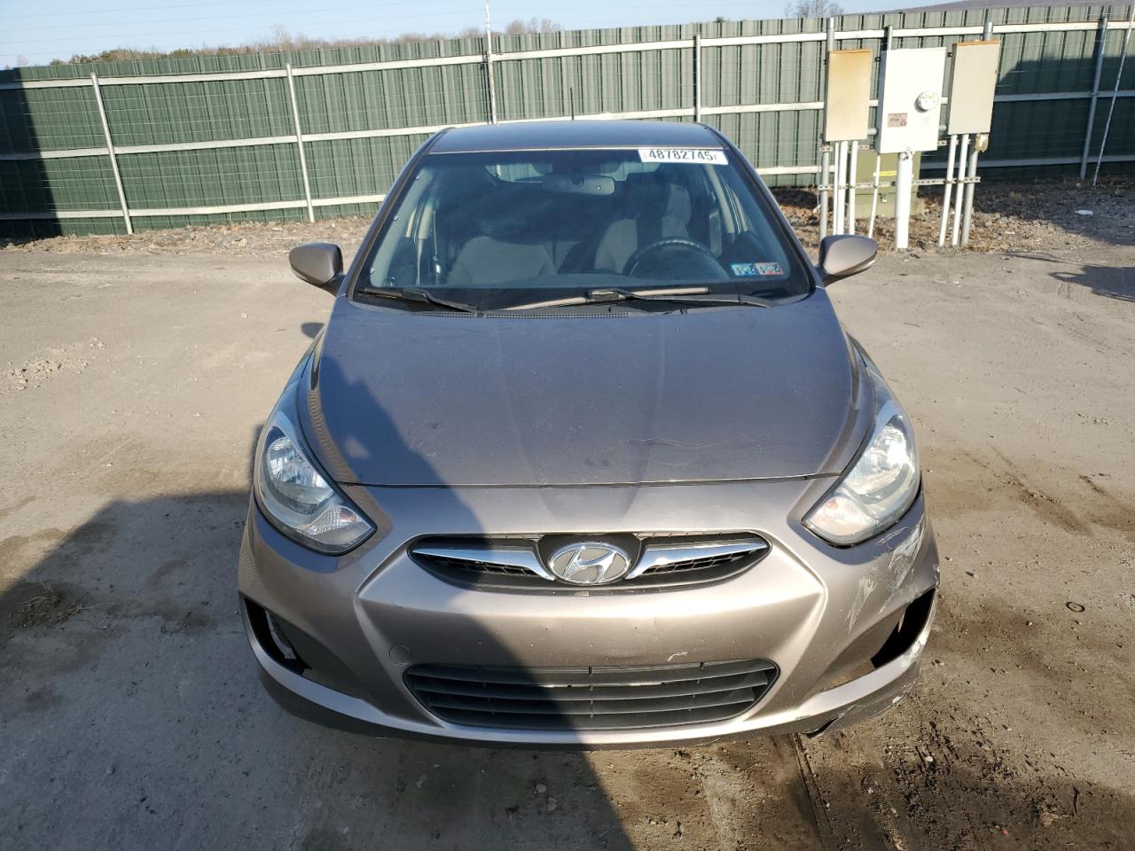 2013 Hyundai Accent - Image 5
