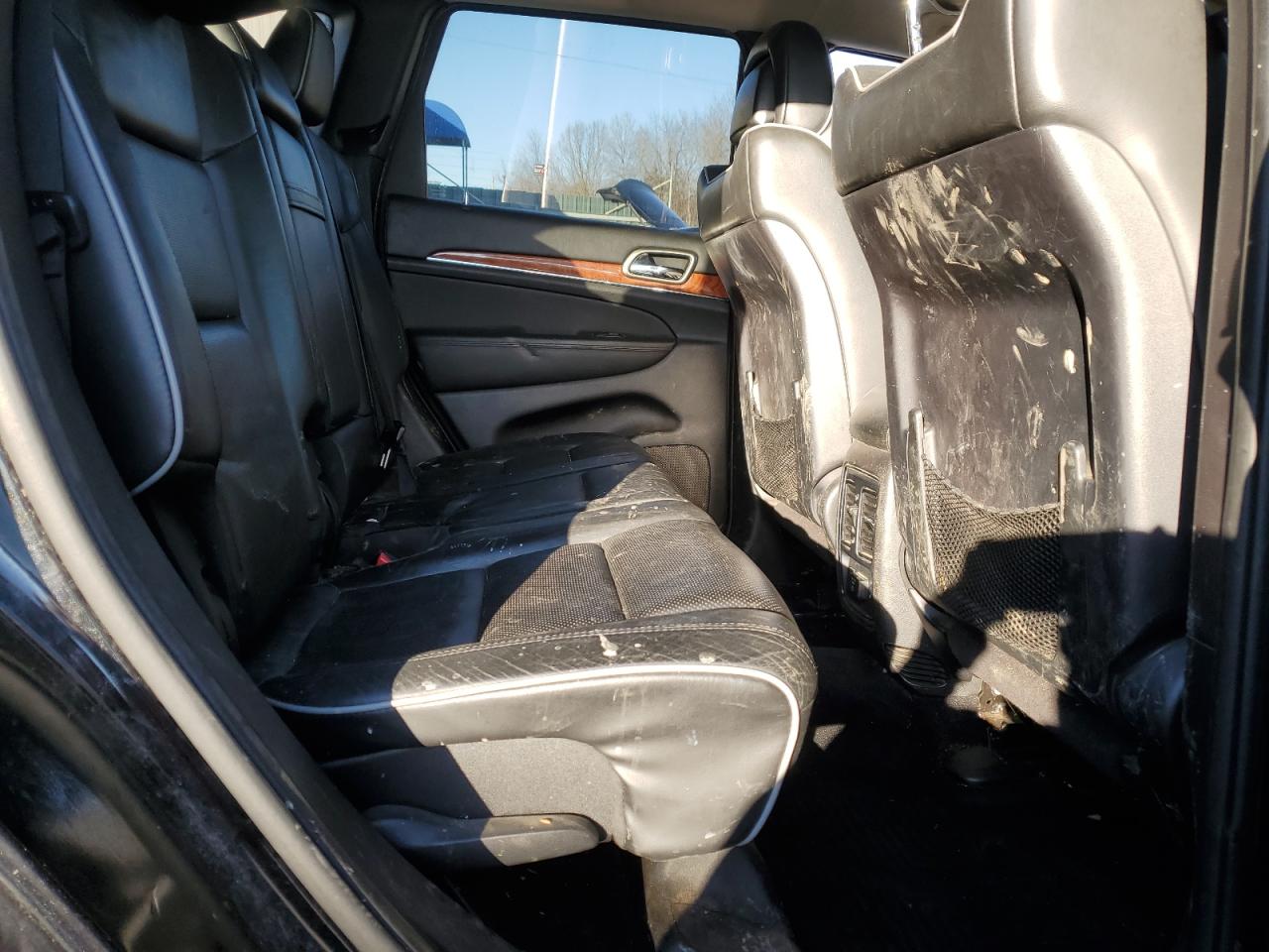 2013 Jeep Grand Cherokee - Image 11
