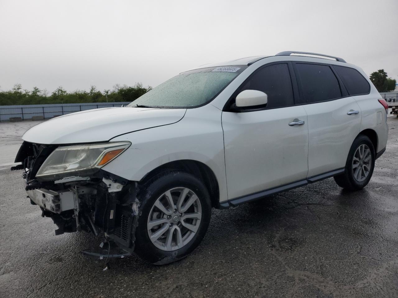 2014 Nissan Pathfinder - Image 1