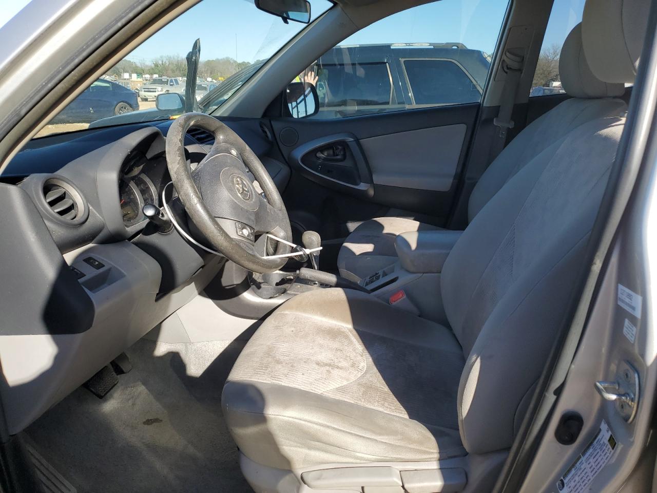 2012 Toyota RAV 4 - Image 7
