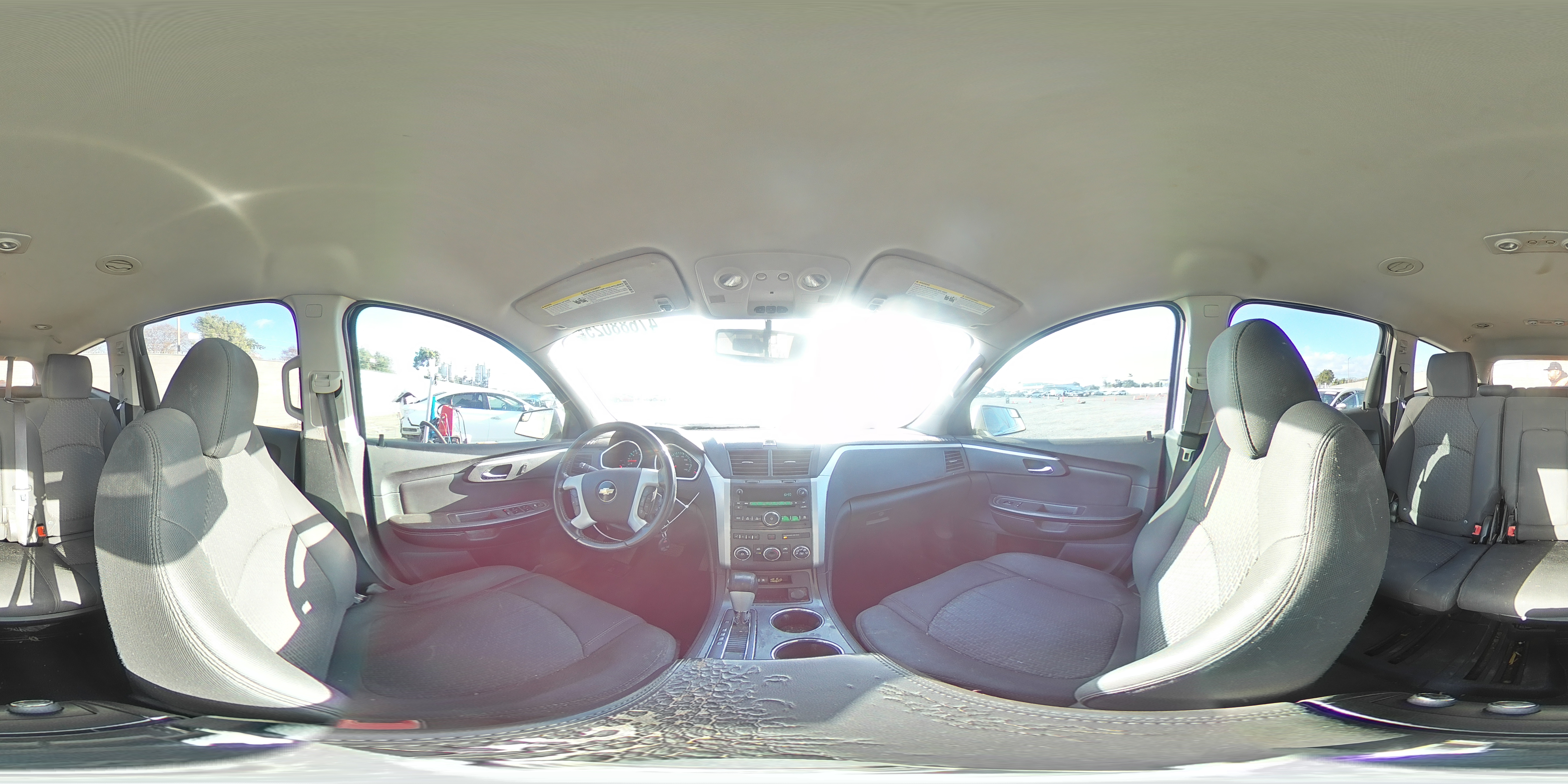 2011 Chevrolet Traverse - Image 14