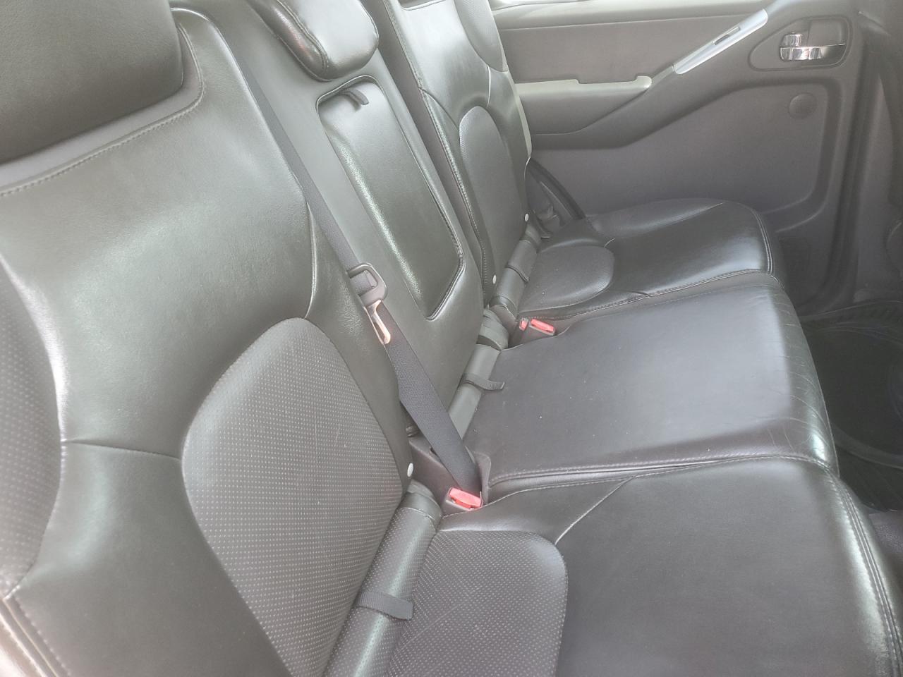 2012 Nissan Pathfinder - Image 11