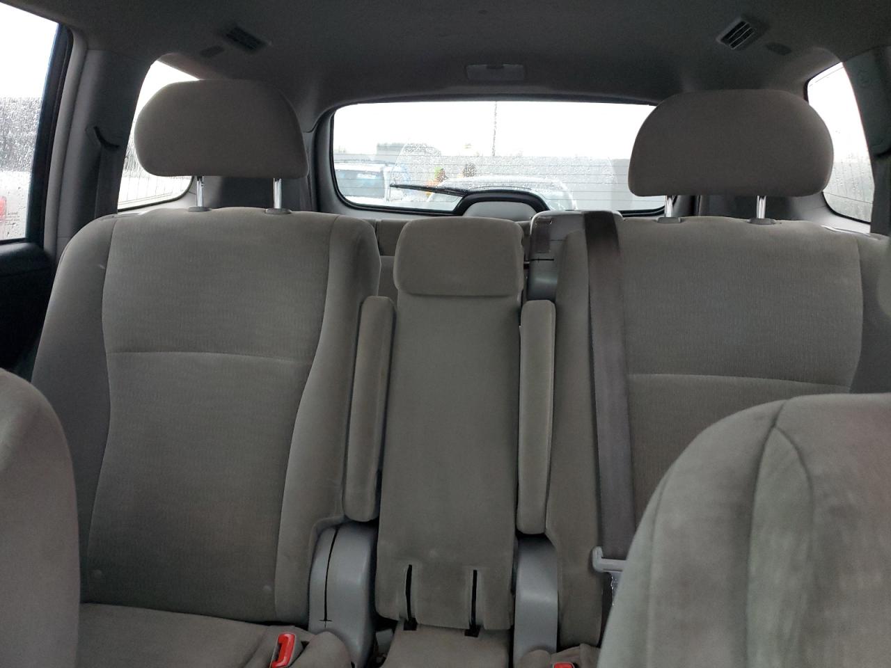 2013 Toyota Highlander - Image 10