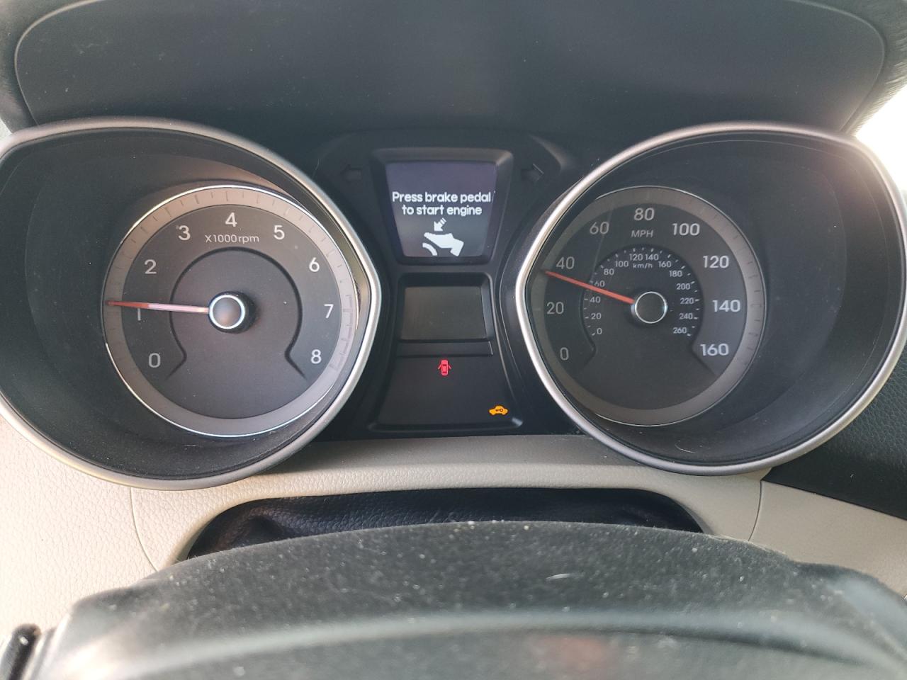 2016 Hyundai Elantra - Image 9