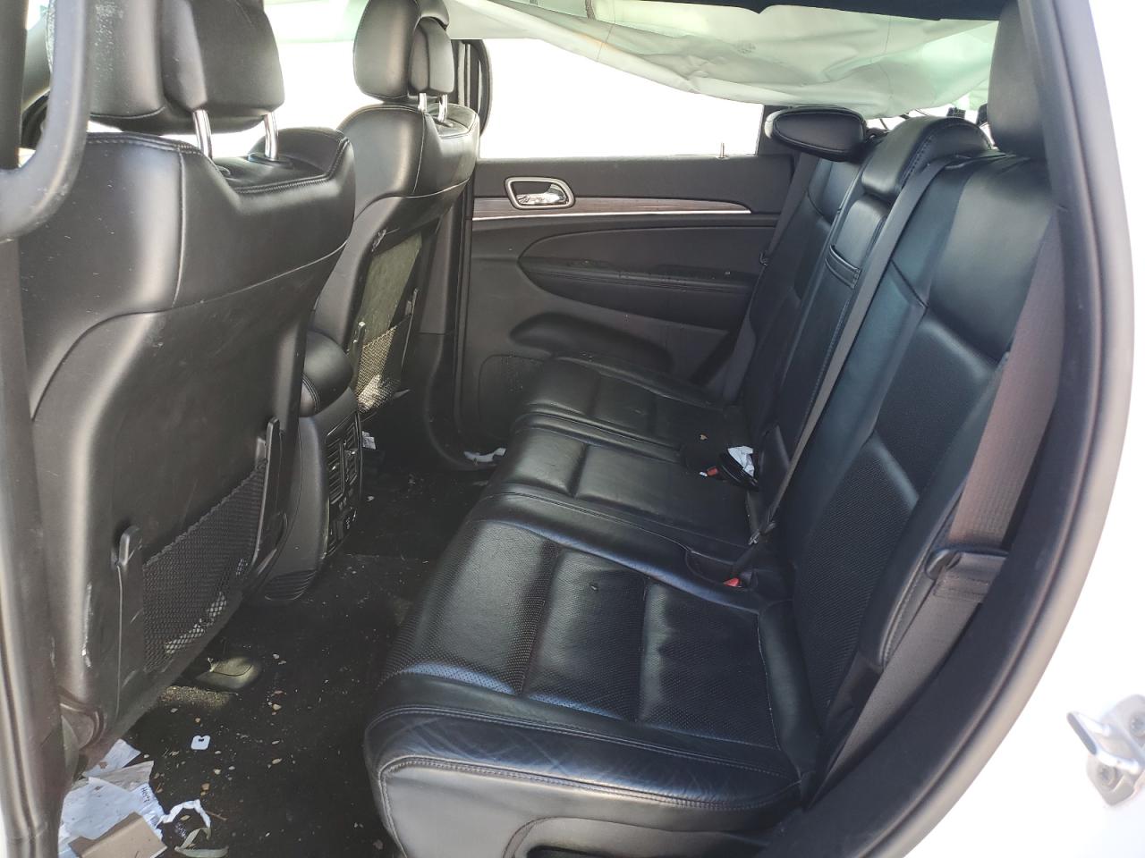 2019 Jeep Grand Cherokee - Image 11