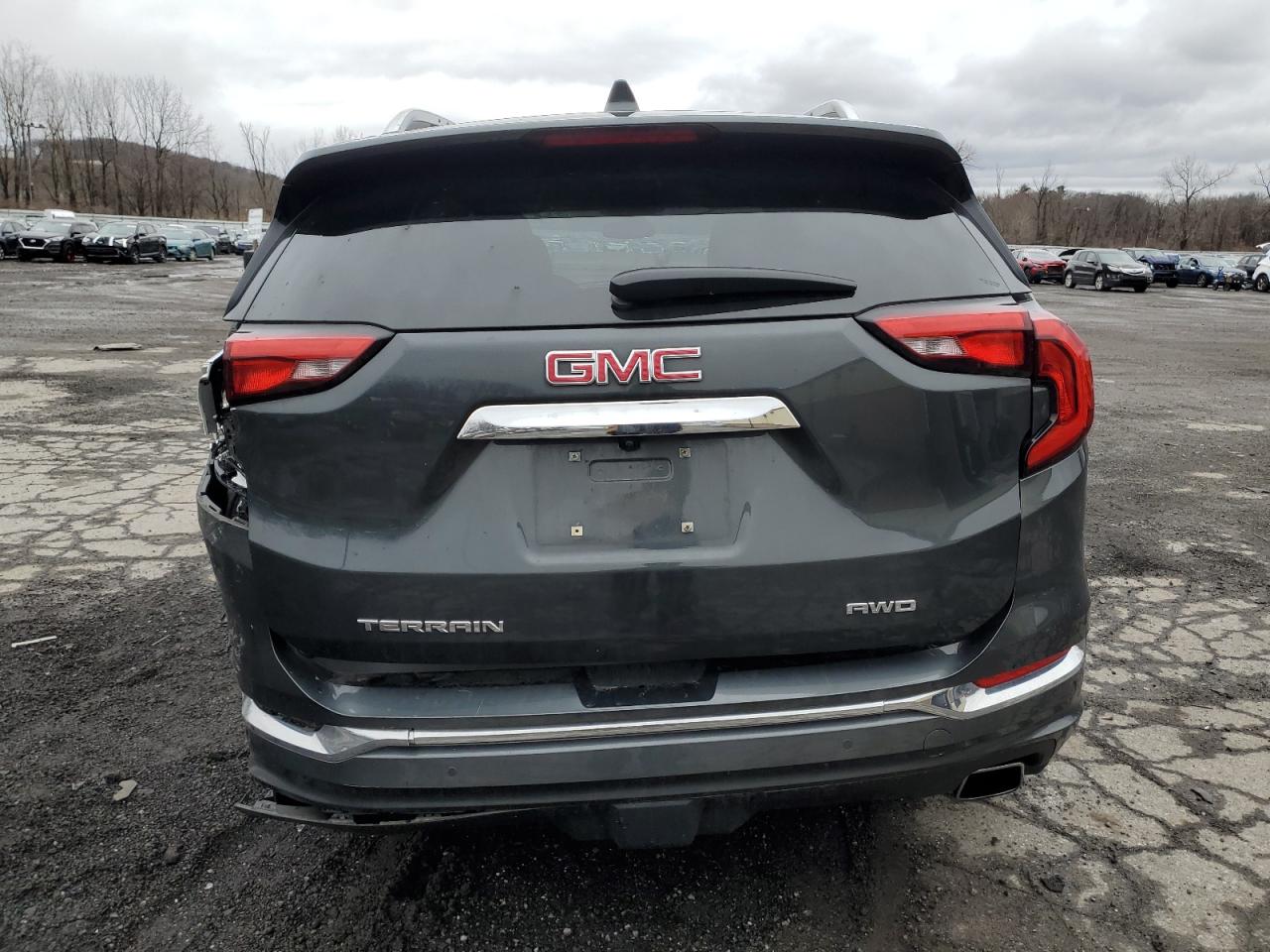 2019 GMC Terrain - Image 6