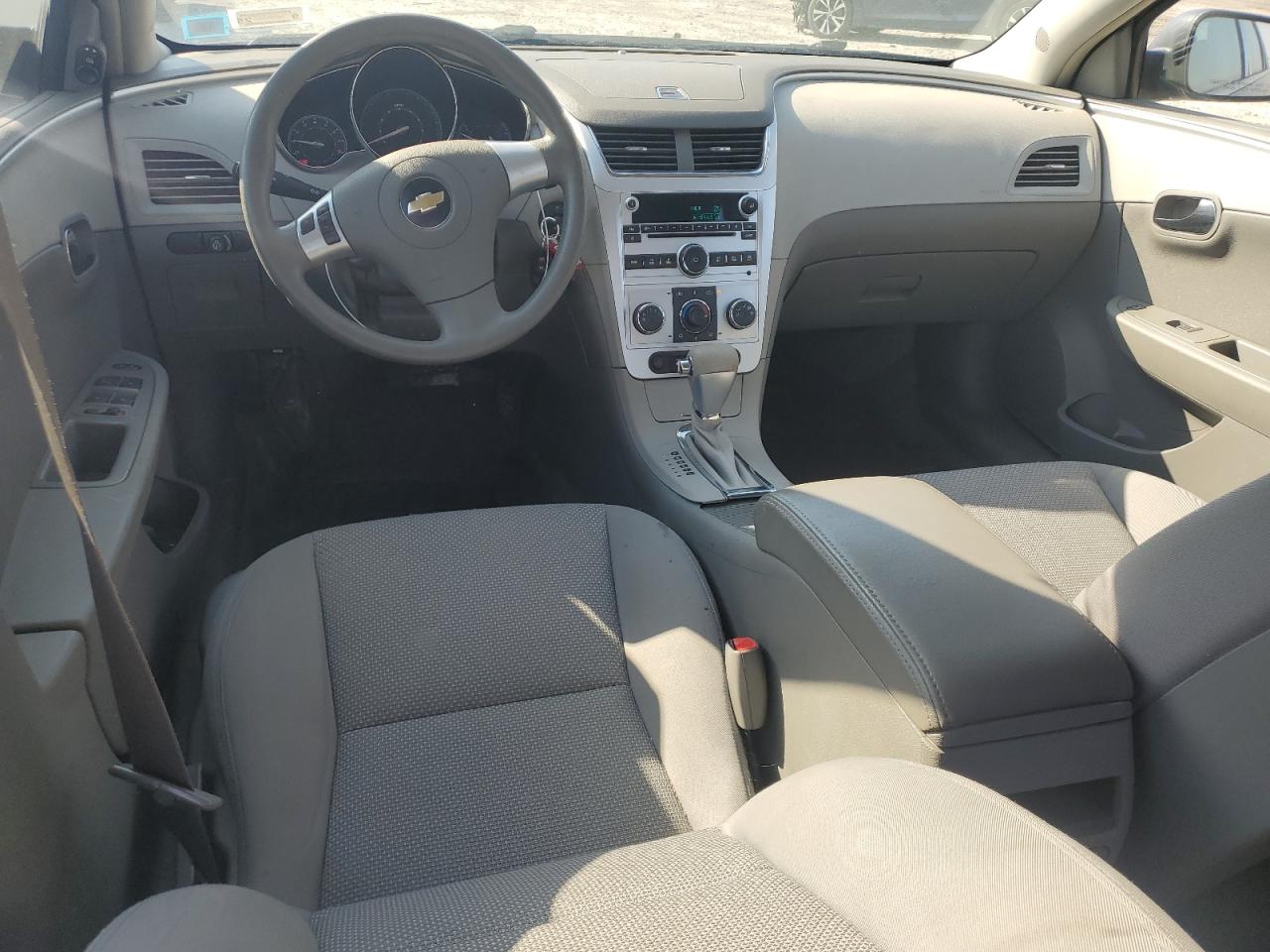 2009 Chevrolet Malibu - Image 8