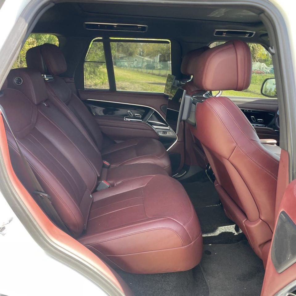 2023 Land Rover Range Rover - Image 23