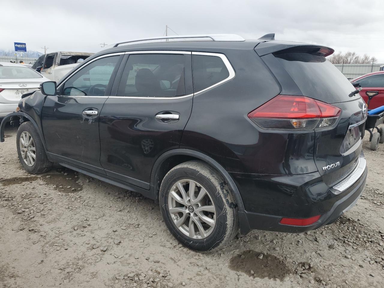 KNMAT2MT6JP536505 NISSAN ROGUE 2018
