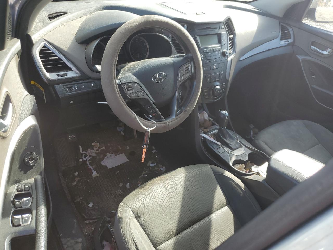 2013 Hyundai Santa Fe - Image 8