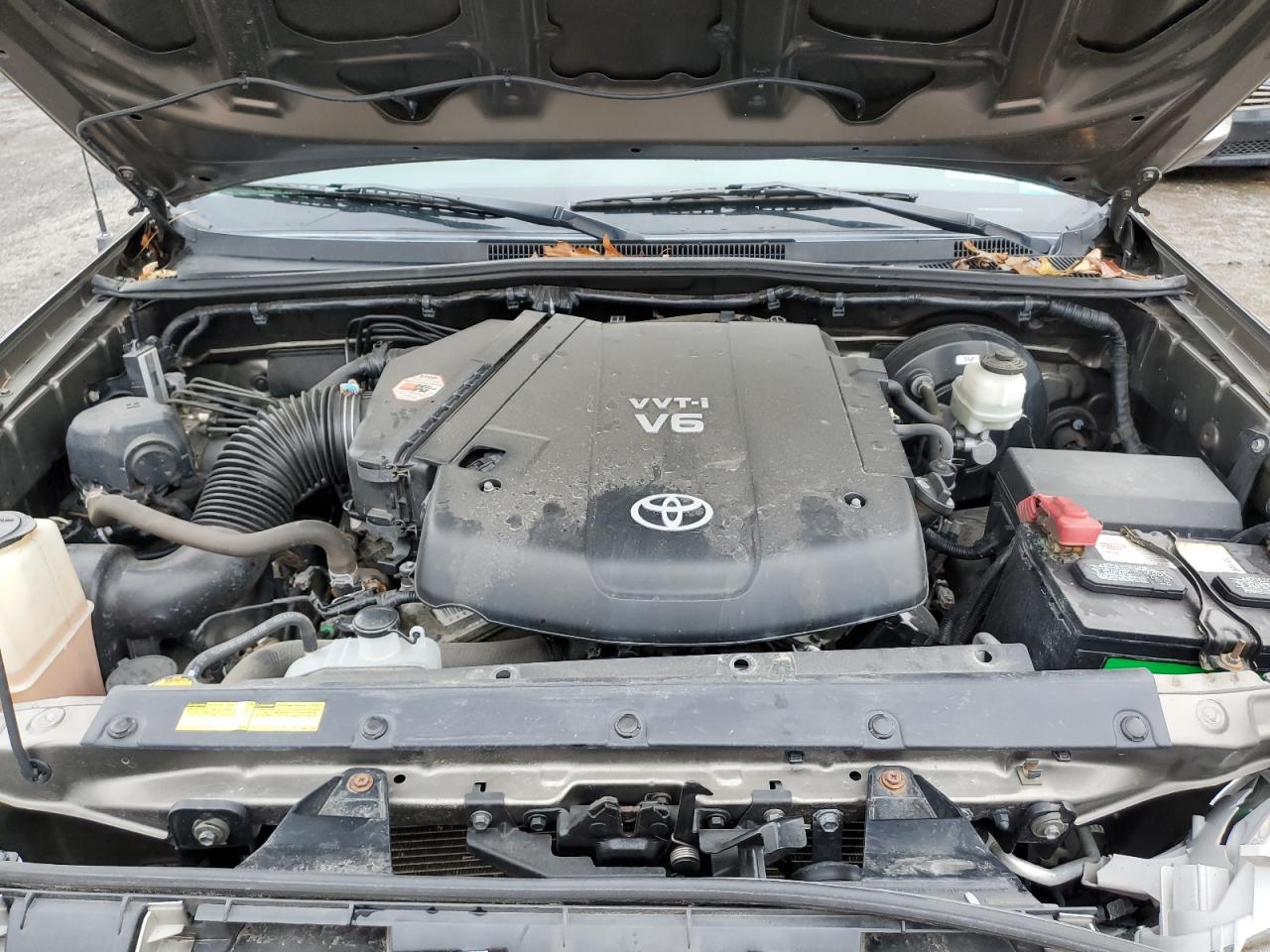2013 Toyota Tacoma - Image 11