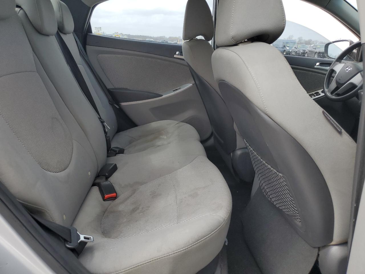 2013 Hyundai Accent - Image 11