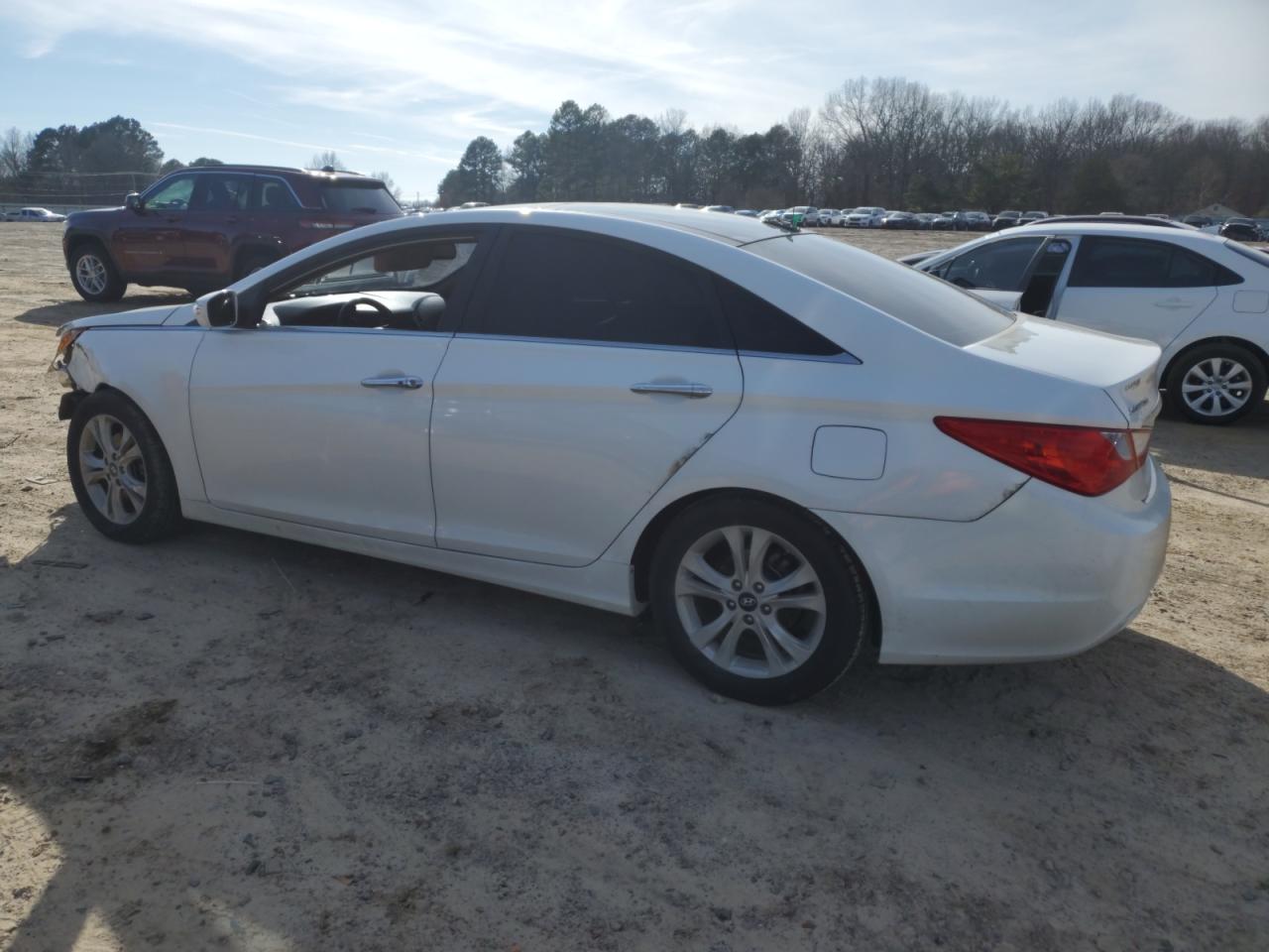 2013 Hyundai Sonata - Image 2