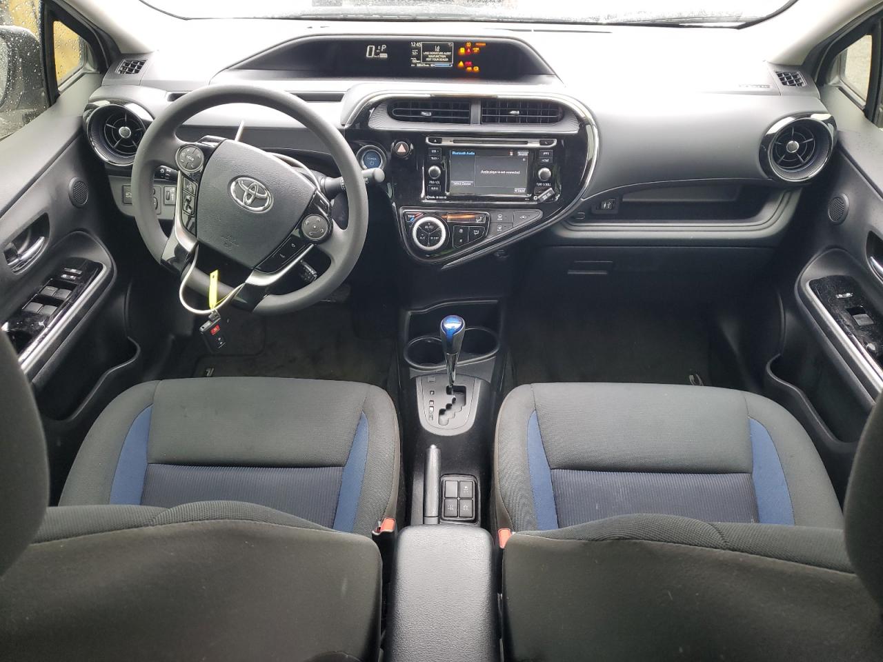 2018 Toyota Prius - Image 8