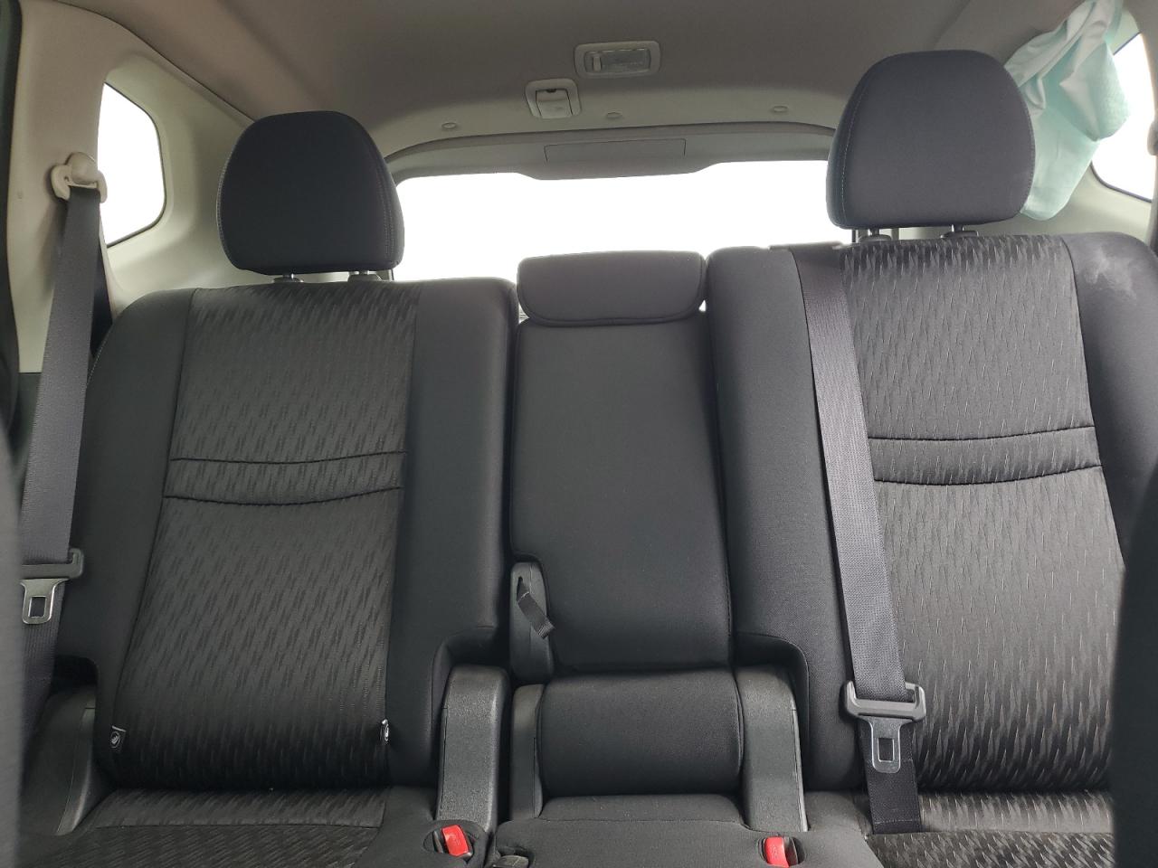 KNMAT2MV4HP572558 NISSAN ROGUE 2017