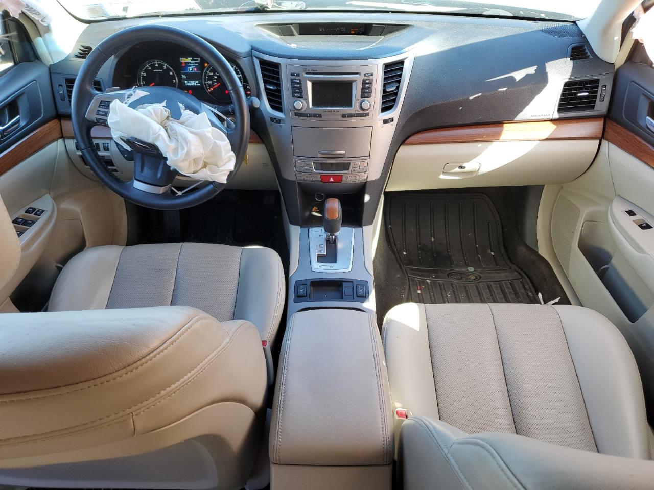 2014 Subaru Outback - Image 8