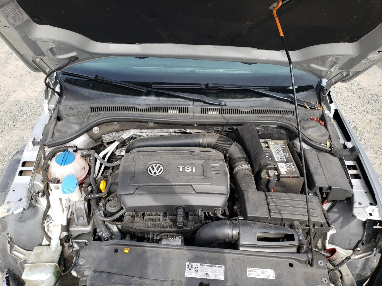 2014 Volkswagen Jetta - Image 11