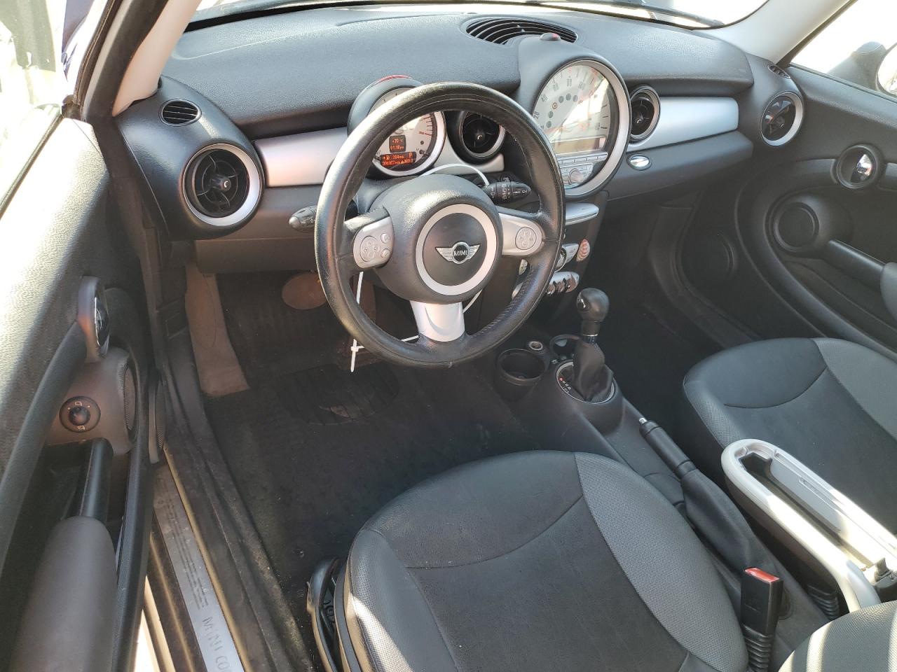 2009 MINI Cooper - Image 8