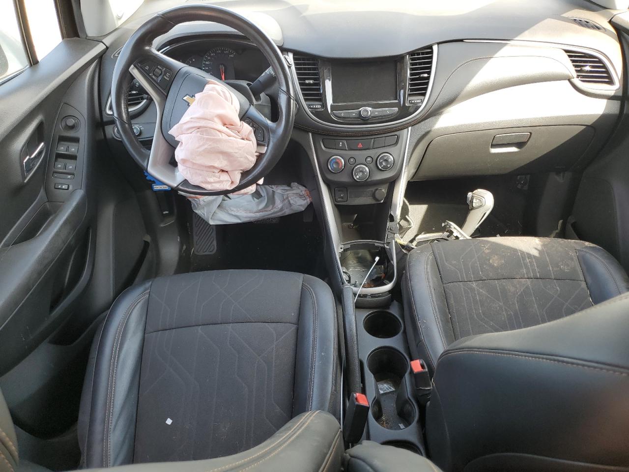 KL7CJLSB8KB744332 CHEVROLET TRAX 2019