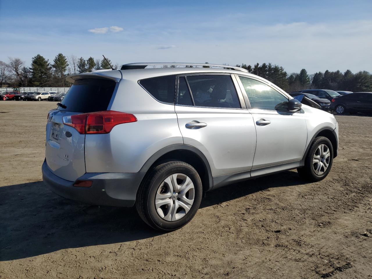 2015 Toyota RAV 4 - Image 3