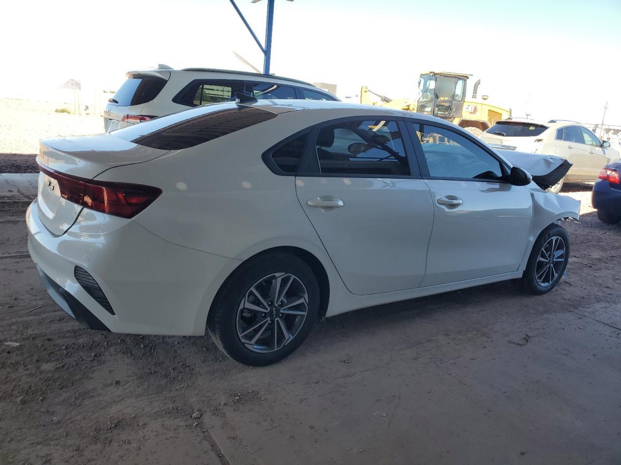 2024 Kia Forte - Image 3