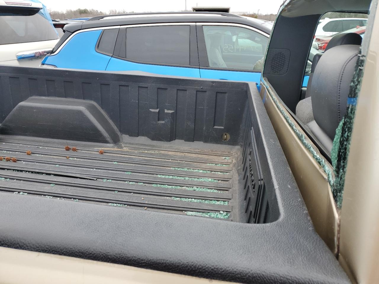 2004 Chevrolet S-10 Pickup - Image 10