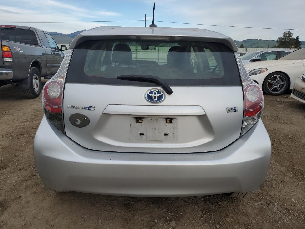 2014 Toyota Prius - Image 6