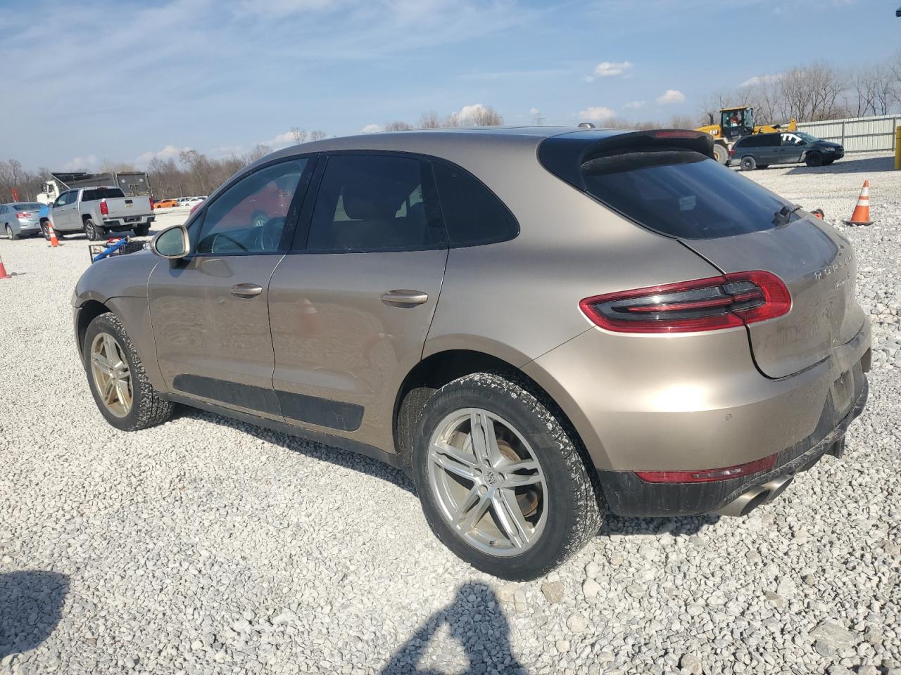 2017 Porsche Macan - Image 2