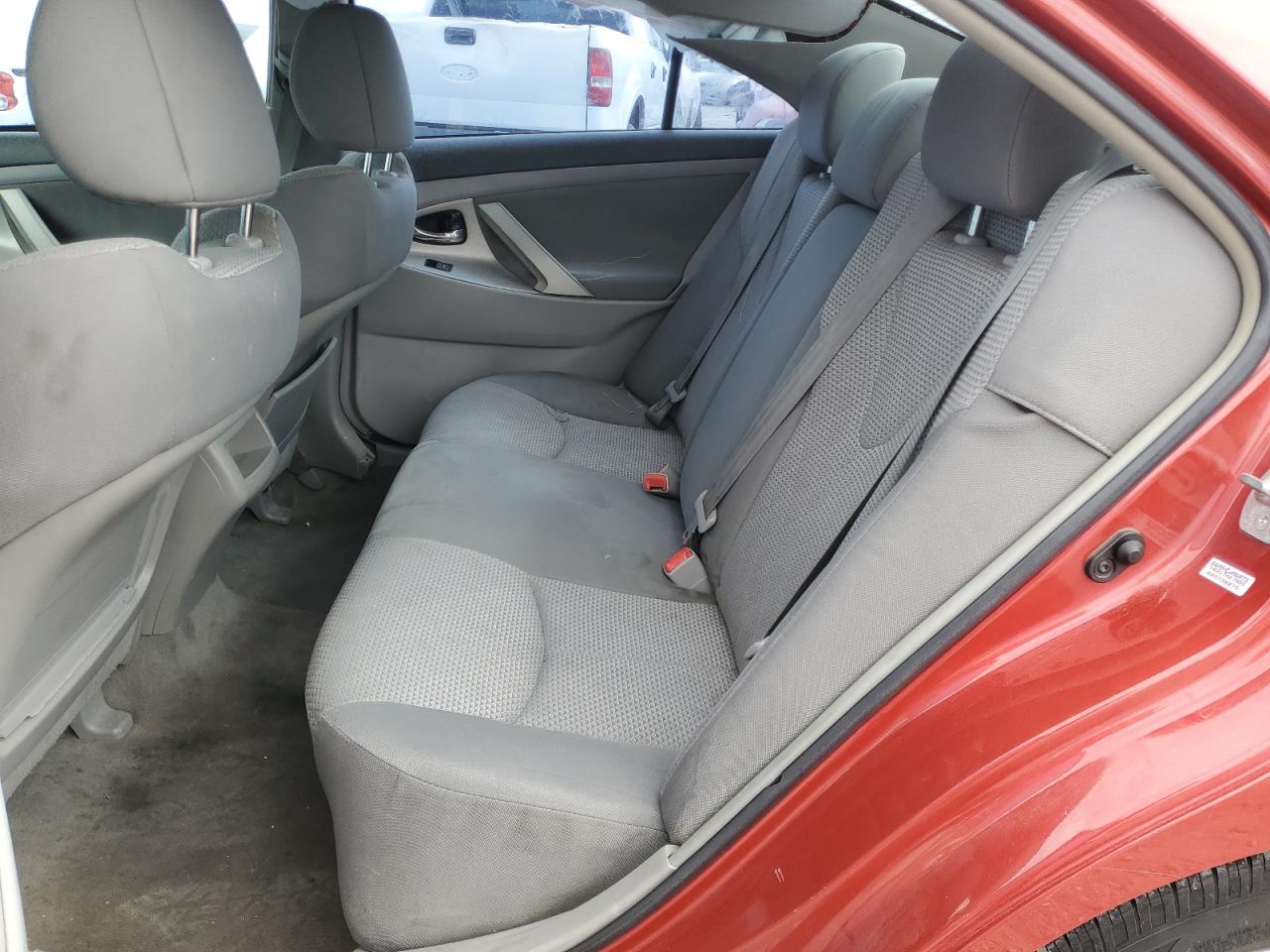 2011 Toyota Camry - Image 10