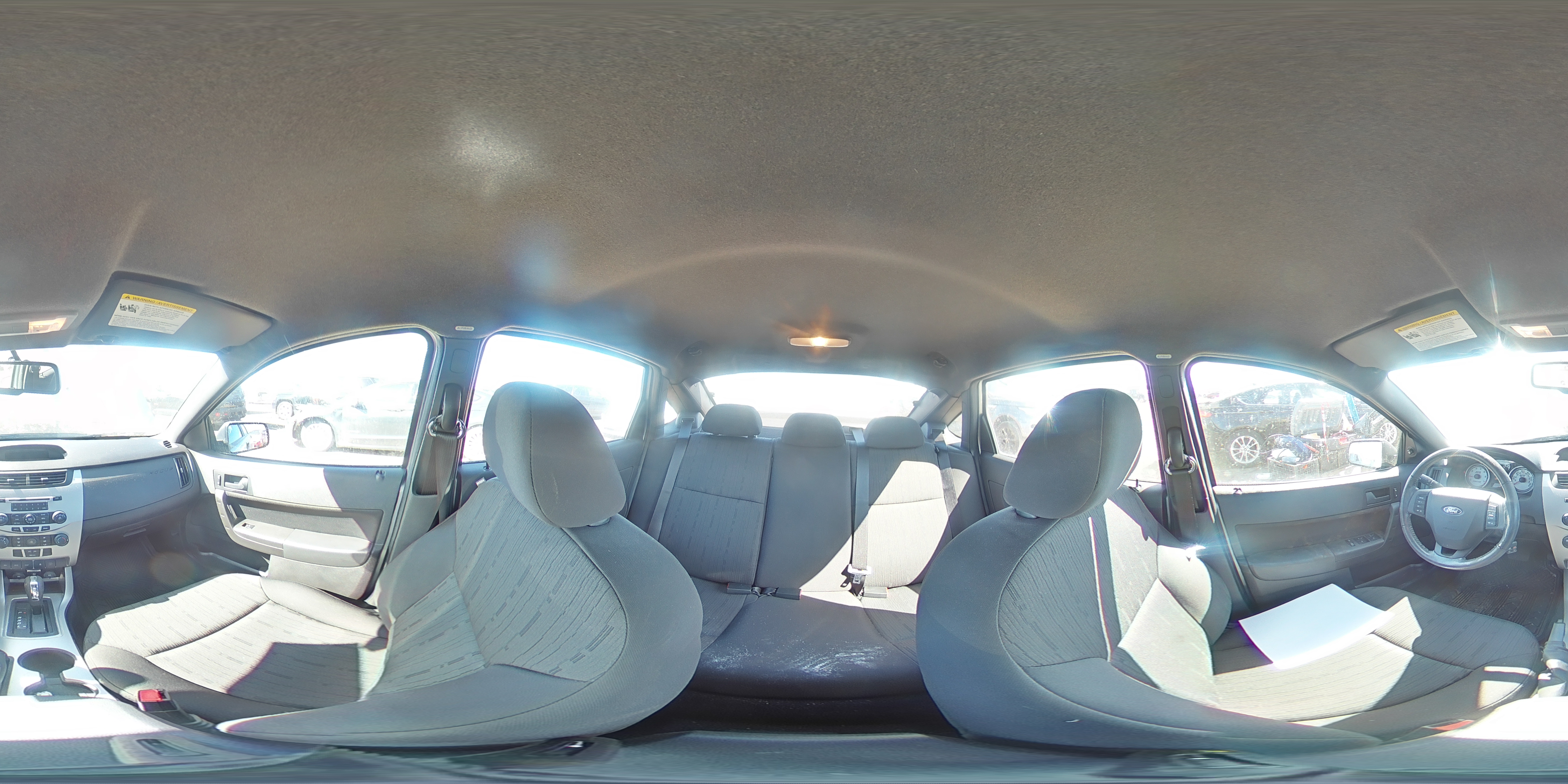 2010 Ford Focus - Image 12