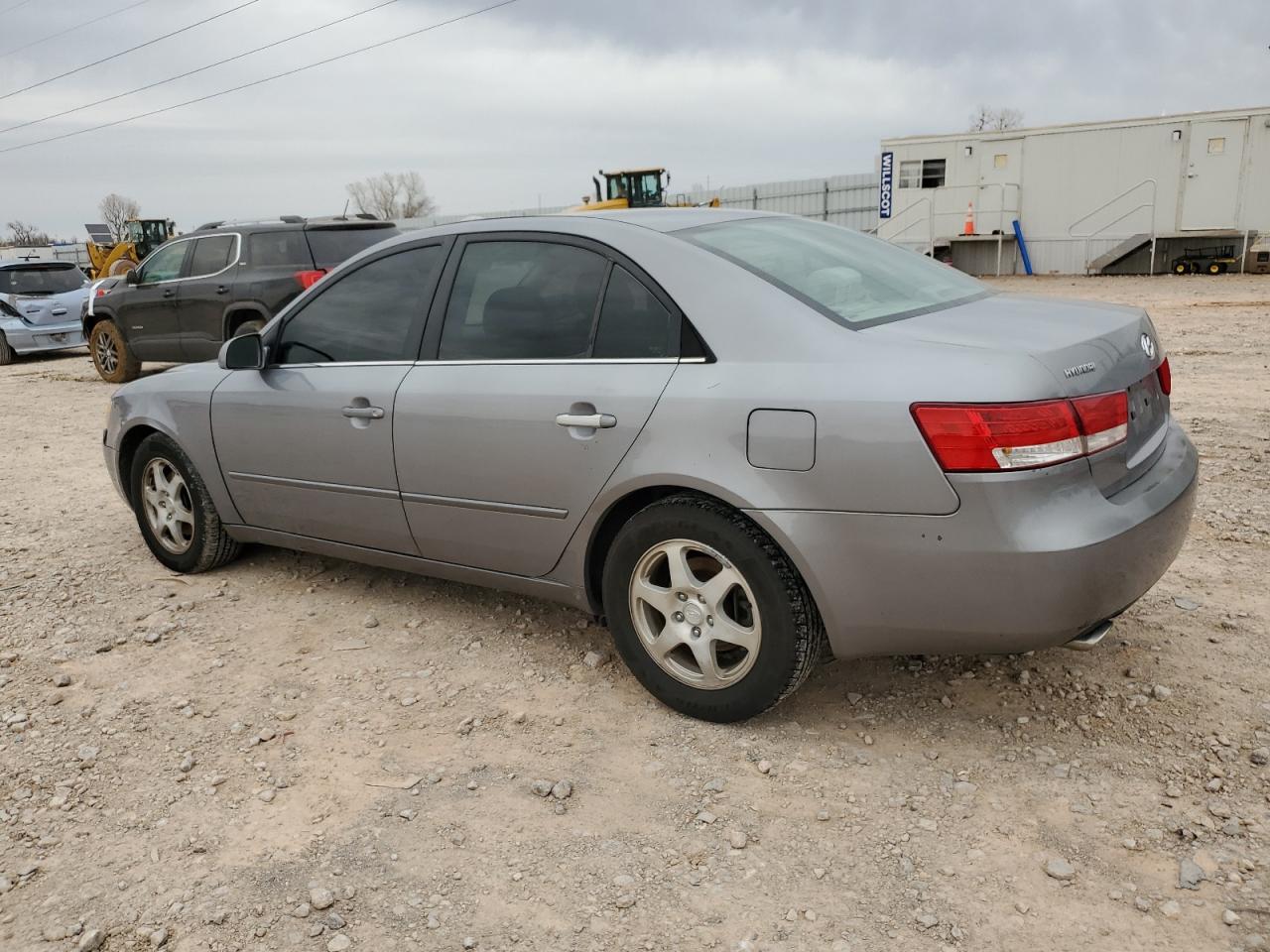 2006 Hyundai Sonata - Image 2