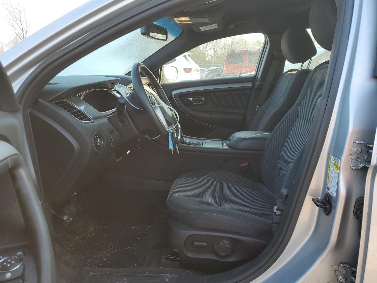 2015 Ford Taurus - Image 7