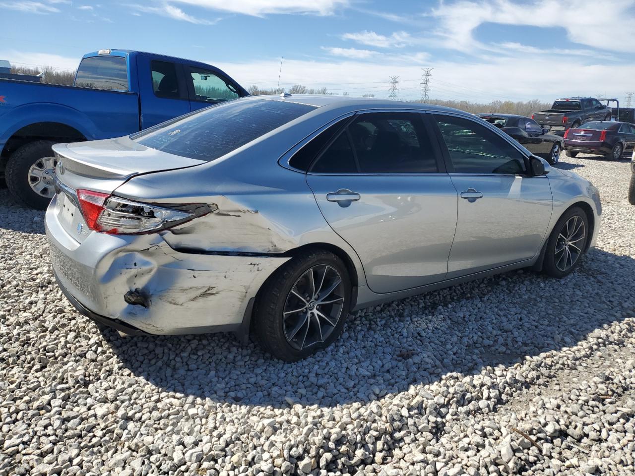 2015 Toyota Camry - Image 3