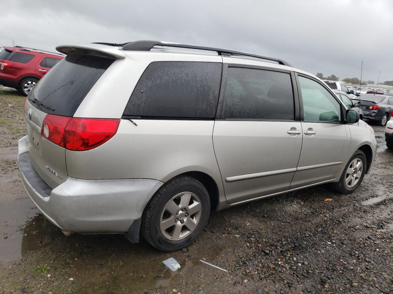 2006 Toyota Sienna - Image 3