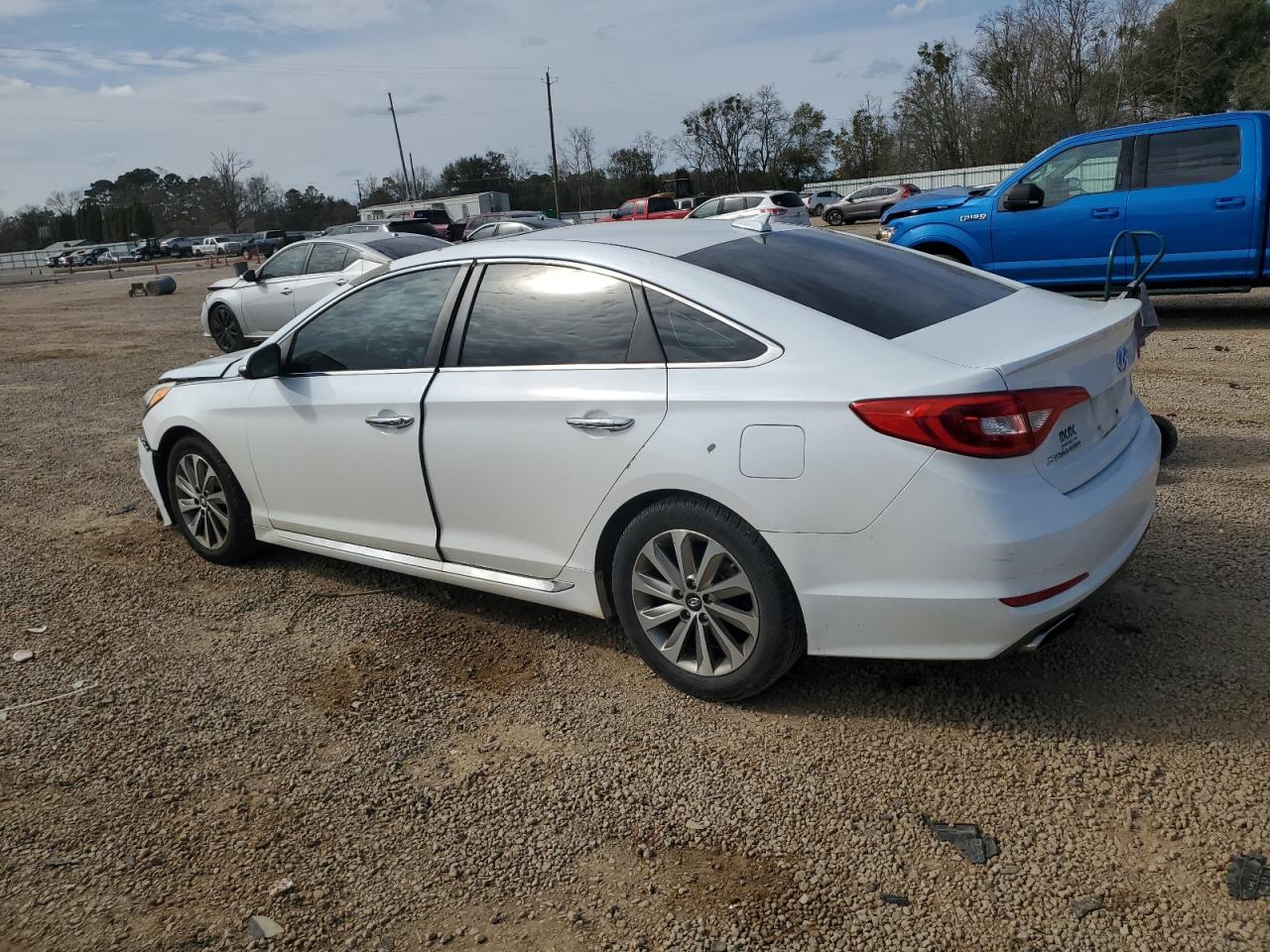 2016 Hyundai Sonata - Image 2