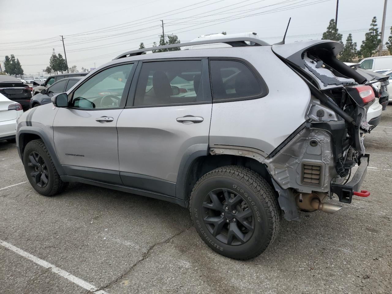2018 Jeep Cherokee - Image 2