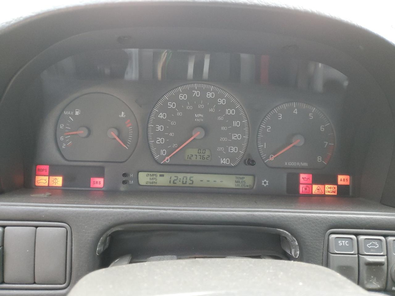 2002 Volvo C70 - Image 9